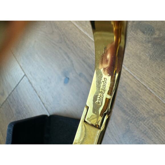 Kate Spade New York Raise The Bar Shiny Cuff Hinged Gold Tone Bracelet with Box - Picture 9 of 9